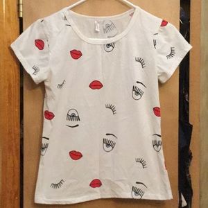 EUC 👄 & 👁 Print Statement T-Shirt Size Small